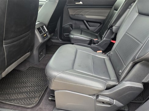 Used 2021 Volkswagen Atlas SE w/ Towing Package image 31