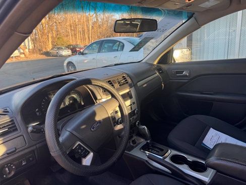 Used 2012 Ford Fusion SE image 12