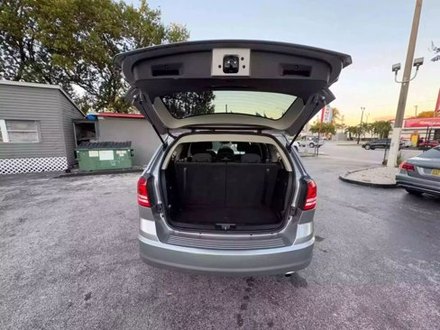 Used 2017 Dodge Journey SE w/ Flexible Seating Group image 13