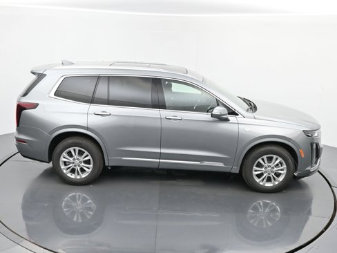 New 2025 Cadillac XT6 Luxury image 28