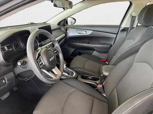 Used 2023 Kia Forte LXS image 9