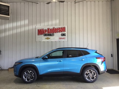 New 2025 Chevrolet Trax LT w/ Driver Confidence Package image 2