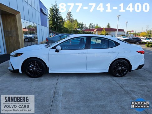 Used 2025 Toyota Camry Hybrid image 8