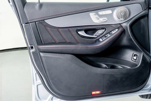 Used 2023 Mercedes-Benz GLC 300 4MATIC Coupe image 39