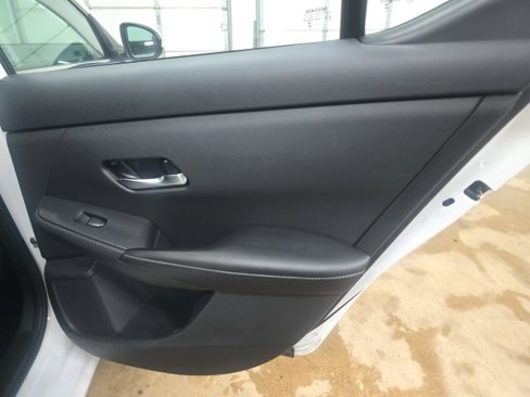 Used 2023 Nissan Sentra SV image 7