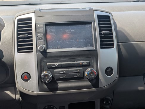 Used 2021 Nissan Frontier SV w/ SV Utility Package image 15