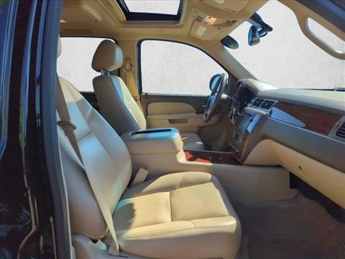 Used 2013 Chevrolet Tahoe LTZ image 21