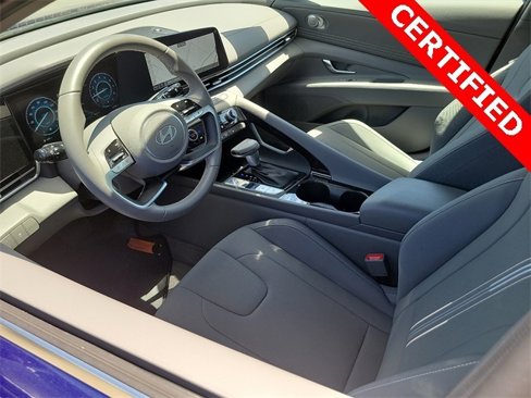 Certified 2024 Hyundai Elantra SEL w/ Convenience Package image 2