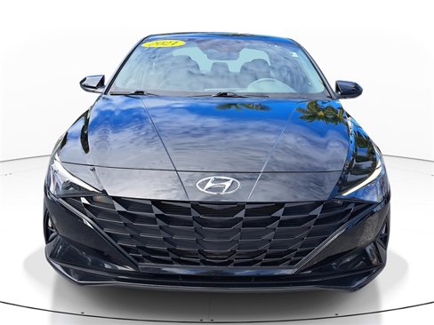 Used 2021 Hyundai Elantra SEL w/ Preferred Accessory Package image 2
