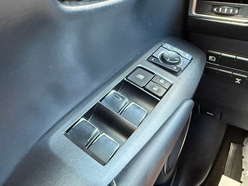 Used 2018 Lexus NX 300 AWD image 18