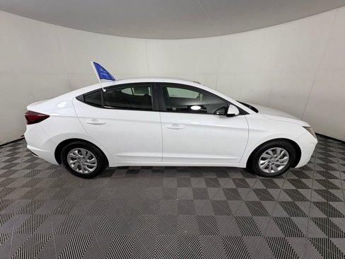 Used 2019 Hyundai Elantra SE w/ Cargo Package image 8