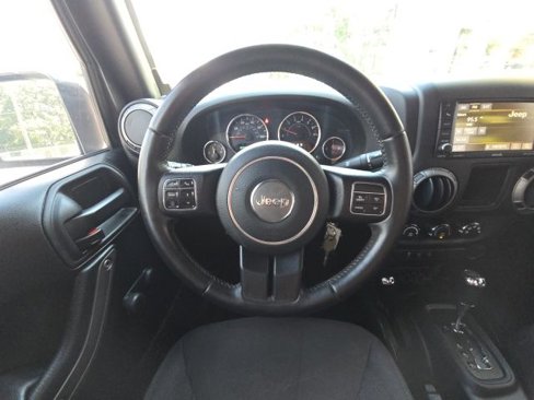 Used 2017 Jeep Wrangler Unlimited Sport w/ Connectivity Group image 21