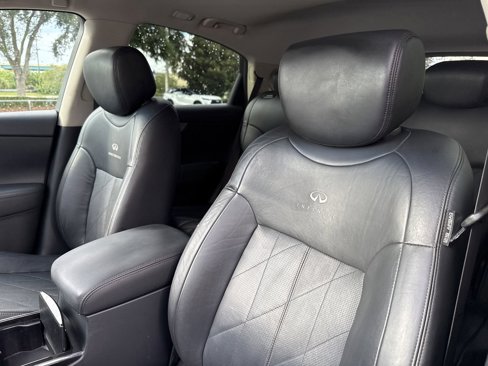 Used 2010 INFINITI FX35 AWD w/ Navigation Pkg image 11