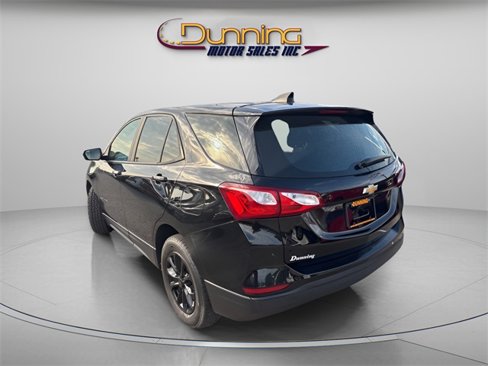 Used 2020 Chevrolet Equinox LS w/ LS Convenience Package image 2