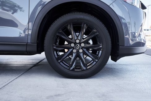 Used 2024 MAZDA CX-5 Carbon Edition image 9