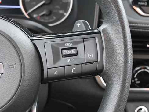 Used 2021 Nissan Rogue S image 17
