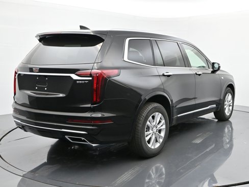 New 2025 Cadillac XT6 Luxury image 5