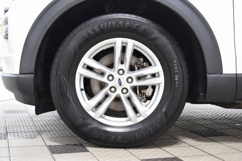 Used 2021 Ford Explorer XLT w/ Equipment Group 202A image 27