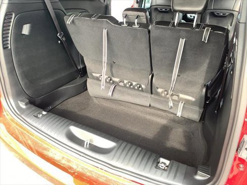 New 2025 Chrysler Pacifica Select image 29