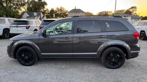 Used 2019 Dodge Journey SE w/ Premium Group image 2