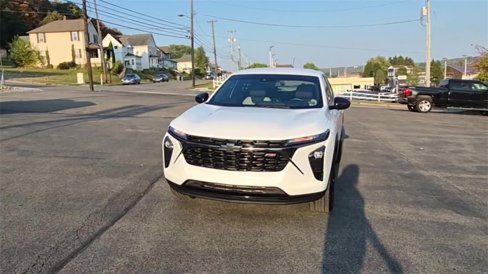 Used 2024 Chevrolet Trax RS image 4