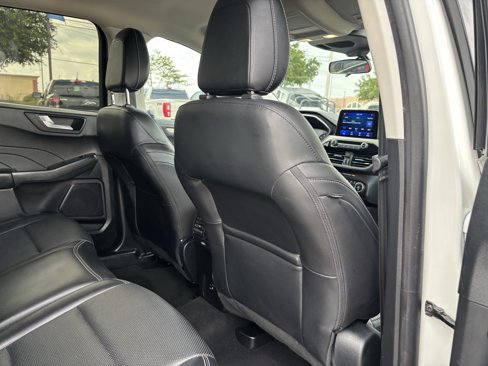 Certified 2021 Ford Escape SEL image 22