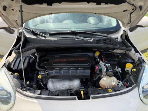 Used 2016 FIAT 500X Lounge image 11