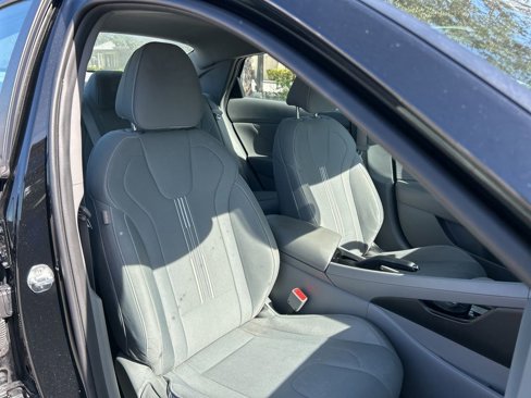 Used 2023 Hyundai Elantra SEL image 38