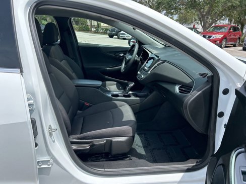 Used 2023 Chevrolet Malibu LT image 33