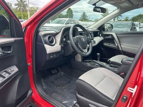 Used 2016 Toyota RAV4 XLE image 9