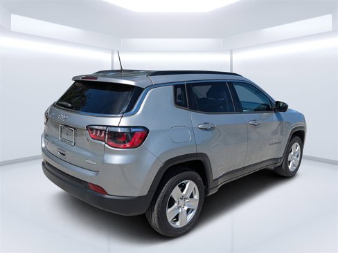 Used 2022 Jeep Compass Latitude w/ Convenience Group image 3