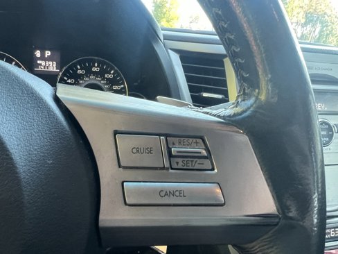 Used 2010 Subaru Outback 2.5i Limited w/ Protection Package 1A image 13