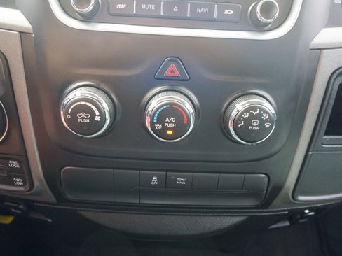 Used 2014 RAM 1500 Express image 25