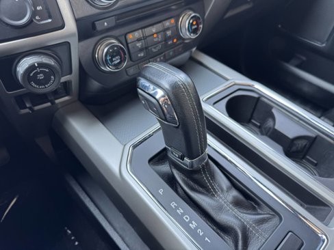 Used 2016 Ford F150 Lariat w/ Equipment Group 502A Luxury image 18