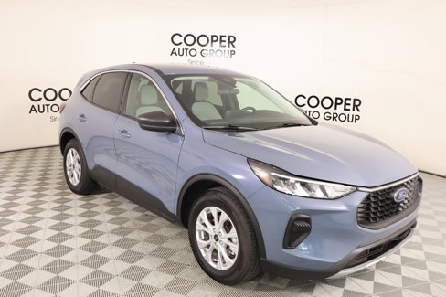 Used 2024 Ford Escape Active w/ Cold Weather Package image 1