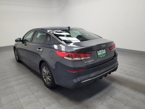 Used 2020 Kia Optima LX image 5