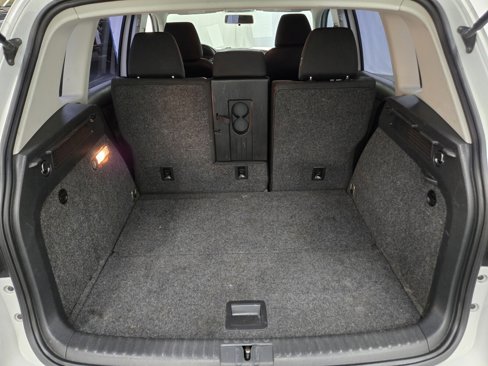 Used 2015 Volkswagen Tiguan S image 10