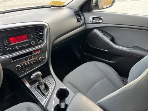 Used 2015 Kia Optima LX image 20