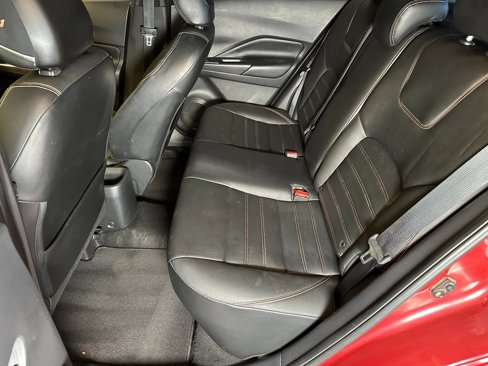 Used 2018 Nissan Kicks SR w/ Premium Package image 21