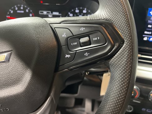 Used 2024 Chevrolet Trax LS image 24