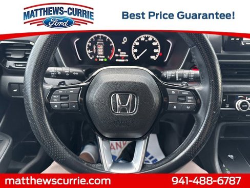 Used 2023 Honda Pilot EX-L image 18