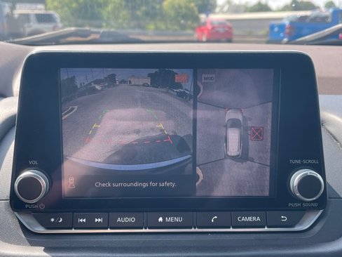 Used 2021 Nissan Rogue SV image 12