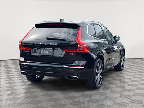 Used 2018 Volvo XC60 T6 Inscription w/ Vision Package image 3