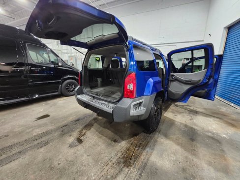Used 2015 Nissan Xterra X image 17
