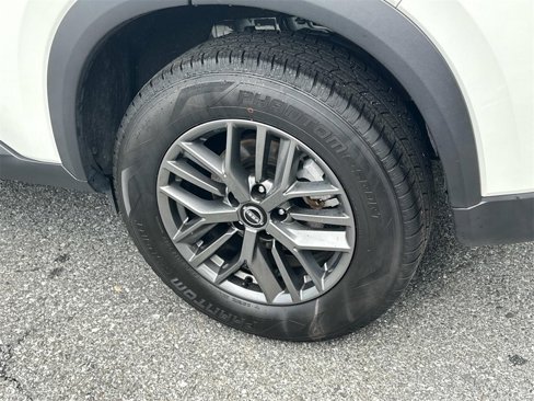 Certified 2024 Nissan Rogue S image 28