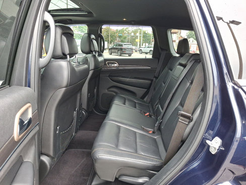 Used 2016 Jeep Grand Cherokee Limited image 11