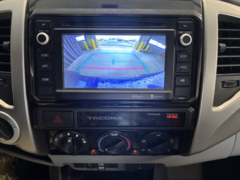 Used 2015 Toyota Tacoma TRD Pro image 13