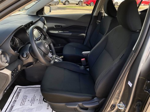 Used 2025 Nissan Kicks Play S image 10