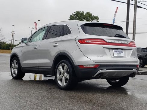 Used 2017 Lincoln MKC Premiere image 3