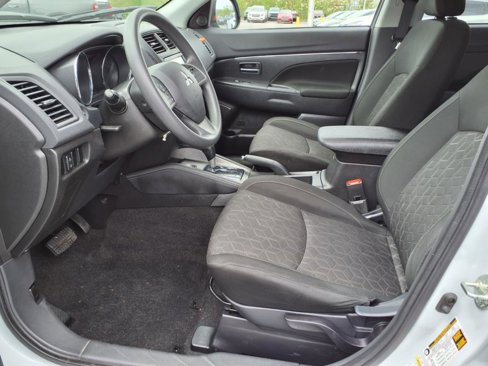 Used 2023 Mitsubishi Outlander Sport AWD image 5